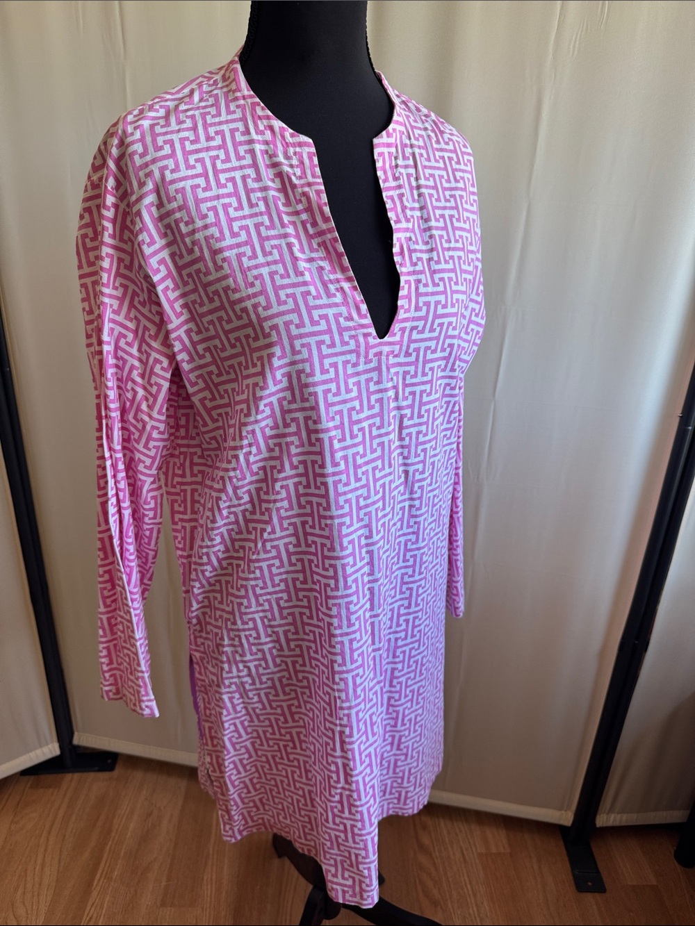 Toss Designs Pink Geometric Tunic,size Large ,100% cotton